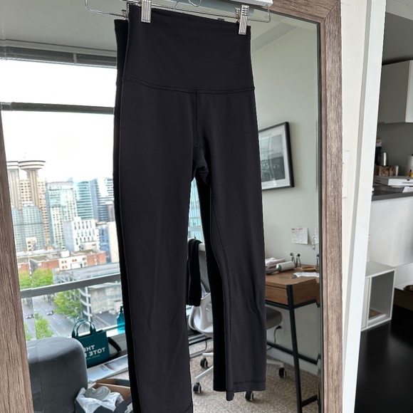 Lululemon cropped 23” leggings - Picture 1 of 3